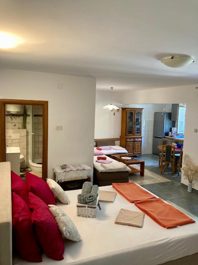Studio Apartman Palma Novi Vinodolski Exteriér fotografie